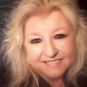 Meet your Posher, Carolyn